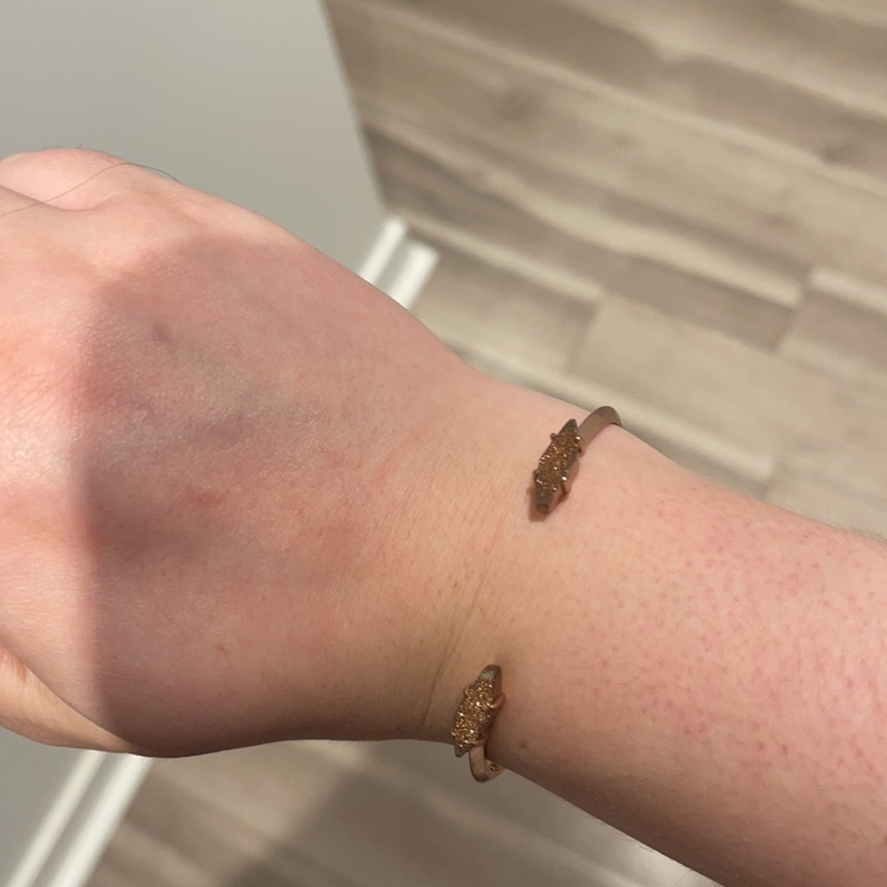 Kendra Scott bracelet